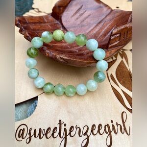 Light Green Jade Stone of Grace Round Bead Gemstone Bracelet 10mm